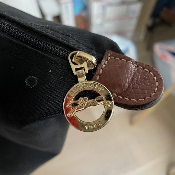 Black Longchamp Purse - Picture 5 of 5